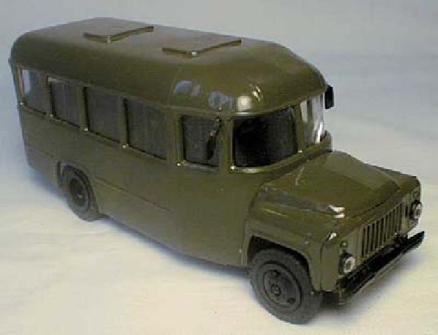 KAvZ-3270 Army Staff Bus. Green